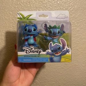 SOLD! 📦Disney Stitch Figure Set